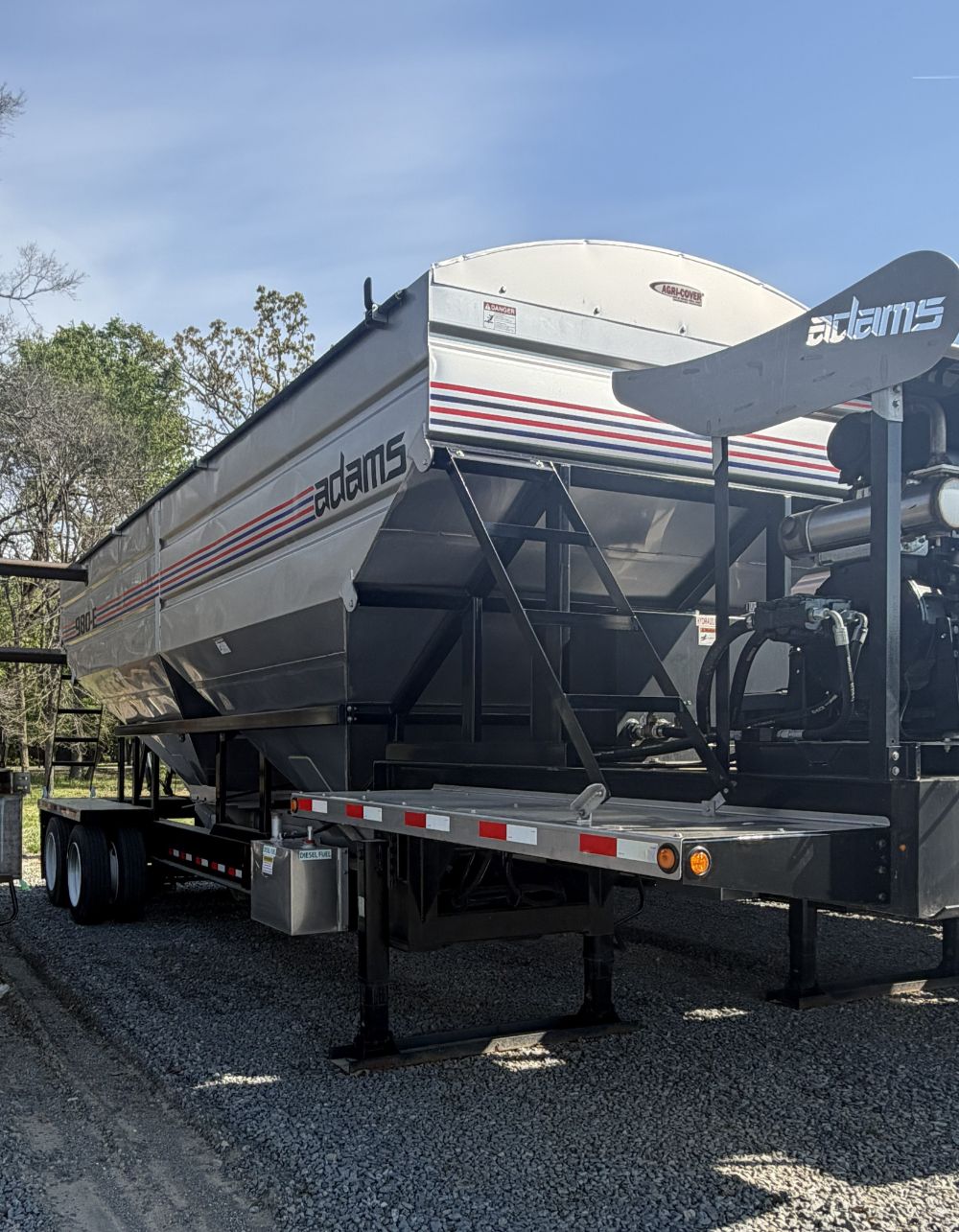 Adams Fertilizer Equipment 980-E Model SH-980 E-2195 REAR Image