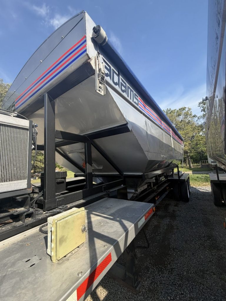 Adams Fertilizer Equipment Model SR-22-1433 REAR Tender